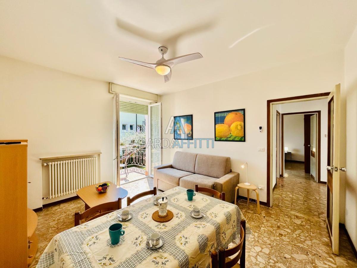 Ares Apartment - Vicino Al Lago Di Garda E Alla Stazione Treno Desenzano del Garda Dış mekan fotoğraf