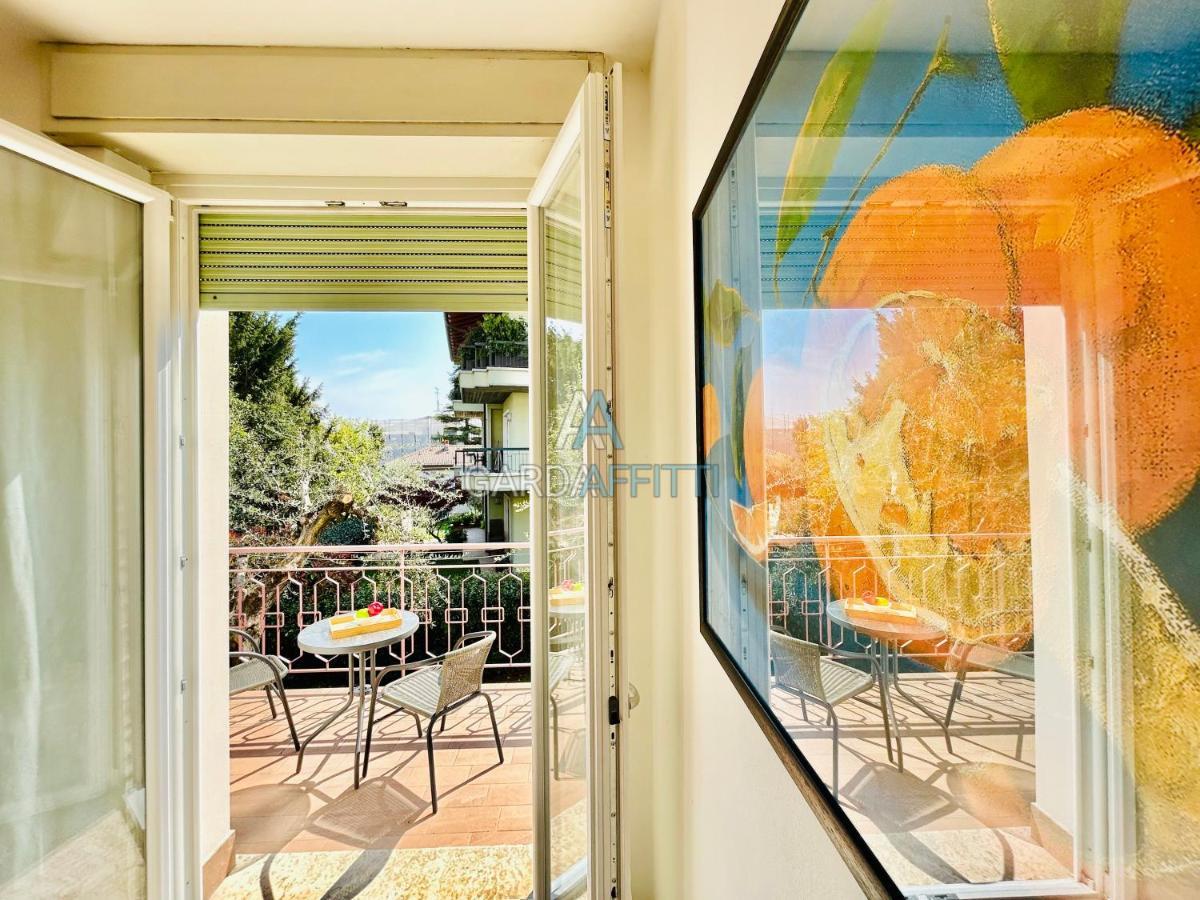Ares Apartment - Vicino Al Lago Di Garda E Alla Stazione Treno Desenzano del Garda Dış mekan fotoğraf